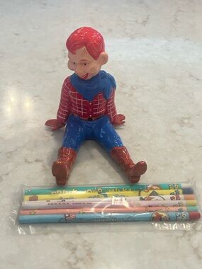 Howdy Doody #21 1953 Dell Bobble Head & Set of 6 Unopened Pencils